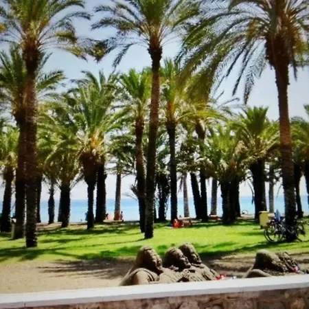 Apartamento Vistas Al Mar: Bajondillo Appartement